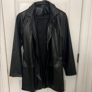 Black Leather Jacket with Notched Lapel Collar and Full-Length Sleeves